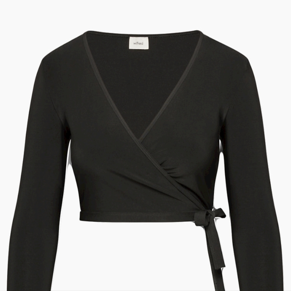 Aritzia Brown Wilfred wrap shirt